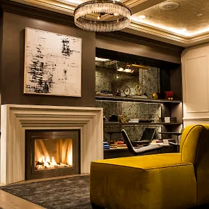 4* Otel 32 32